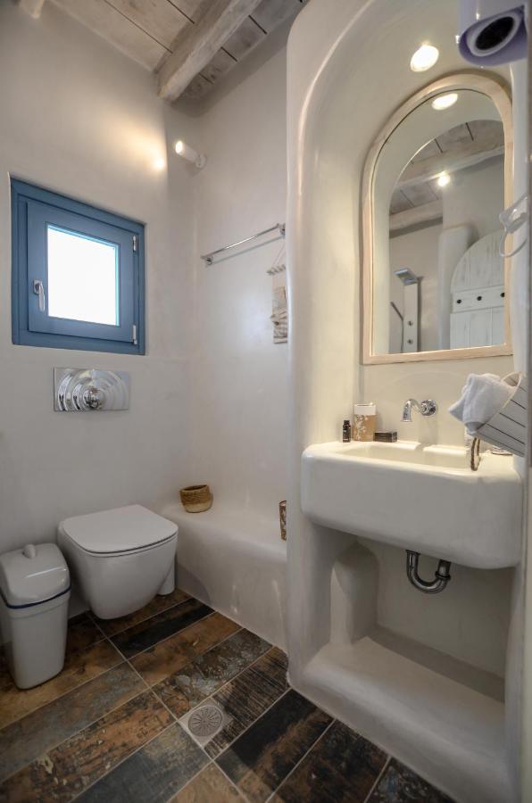 Honey & Cinnamon Luxury Suite Naxos City Exterior foto